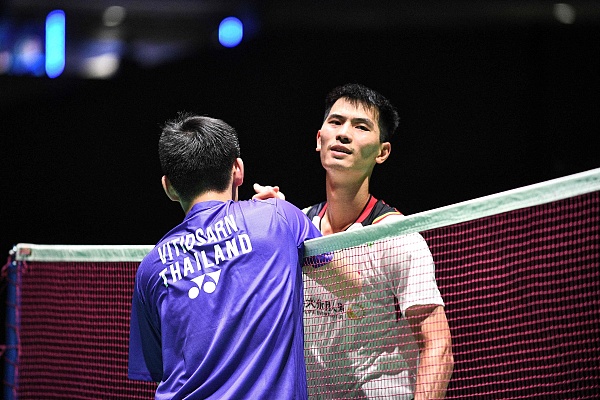 但在比赛进 但在比赛进