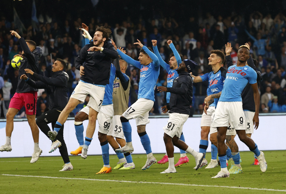 手的拉锯战 手的拉锯战