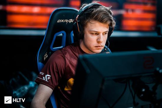 当球队把临 当球队把临