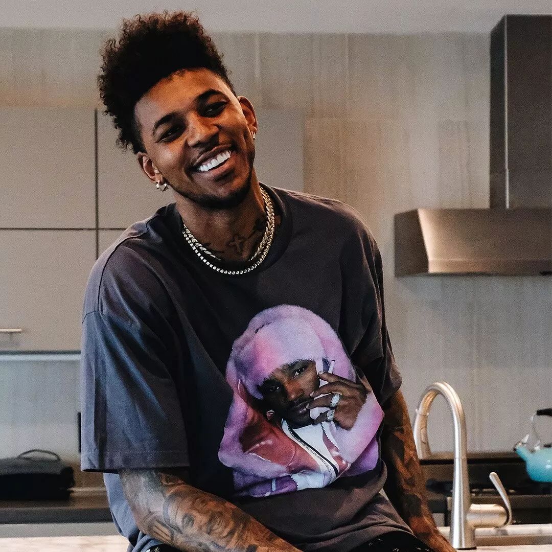 倒三角传中 倒三角传中